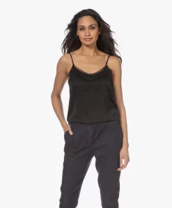 Repeat Zijden Top Met Kant - Zwart 15 Repeat Zijden Top Met Kant - Zwart -Kleding Series Winkel 230124 aaee920f 8954 4959 8c0d c1279b073ea2 scaled