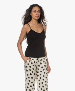 Majestic Filatures Superwashed V-Hals Spaghettitop - Zwart -Kleding Series Winkel 230124 f174dd73 1099 45df b55e b3c68105787c scaled