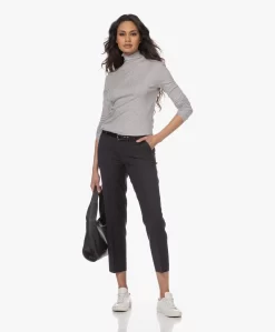 Filippa K Luisa Cropped Cool Wool Pantalon - Donker Navy -Kleding Series Winkel 230126 05b525c1 031c 432b a123 79581b8456af scaled