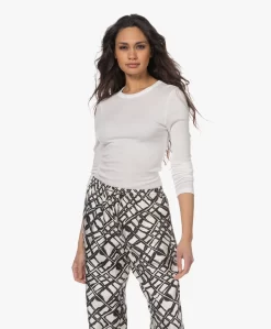 Róhe Rib Jersey Layering Longsleeve - Off-White -Kleding Series Winkel 230126 167ed5ed a567 4c47 a884 cf295e41400e scaled