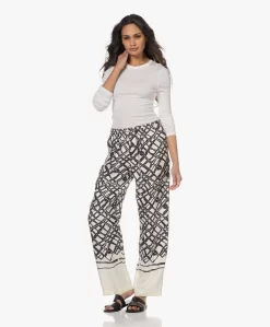 Róhe Rib Jersey Layering Longsleeve - Off-White -Kleding Series Winkel 230126 6dfa9111 f61a 40a3 a3d6 b0c56069759a scaled