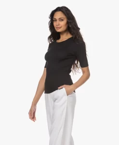 Rag & Bone The Essential Rib Pima Katoenen T-Shirt - Zwart -Kleding Series Winkel 230126 854b79ca 3073 4136 bdb7 321dbd82d755 scaled