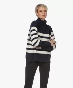 Plein Publique La Puck Gestreepte Wol-Cashmere Coltrui - Donkerblauw/Ivoor -Kleding Series Winkel 230130 fcb6c721 5f1e 4558 8156 c6419db10745 scaled