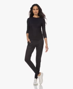 Filippa K Tech Jersey Slim-Fit Legging - Zwart -Kleding Series Winkel 230201 166ca20e 438c 4324 a2e7 42133566b207 scaled