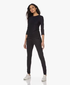 Filippa K Tech Jersey Slim-Fit Legging - Zwart -Kleding Series Winkel 230201 f3fd801a 1a58 4a2b 90bc 9fe9e09f6bbc scaled