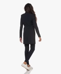 Japantky Yone Lange Travel Jersey Blazer - Zwartblauw -Kleding Series Winkel 230202 6d27062f 2816 4696 a560 1ce07439a49c scaled