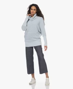 Sibin/Linnebjerg Tut Trui Met Gedrapeerde Col - Lichtblauw -Kleding Series Winkel 230208 cd129c4d 6906 45fa a360 e0281d11f775 scaled