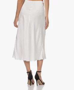 Resort Finest Frivo Satijnen Midi Rok - Ecru -Kleding Series Winkel 230220 52442d42 5004 40c2 9661 5fa6559dea42 scaled