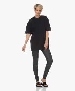 Enes Antwerp Angel Stretch Leren Legging - Navy 25 Enes Antwerp Angel Stretch Leren Legging - Navy -Kleding Series Winkel 230222 5c95d6d7 63df 4e43 9636 fba3c5f834eb scaled