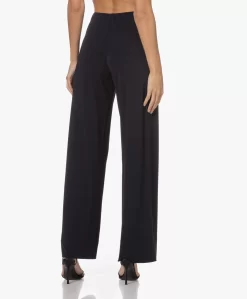 No Man'S Land Crêpe Broek Met Rechte Pijpen - Dark Sapphire 16 No Man'S Land Crêpe Broek Met Rechte Pijpen - Dark Sapphire -Kleding Series Winkel 230301 4ab1e995 4c7e 4fb4 8a25 88384782fe88 scaled