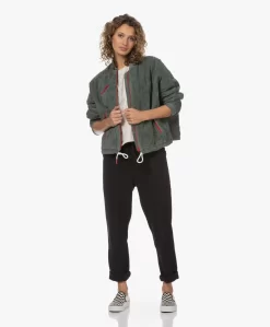 Baindoux Sunset Reversible Bomberjack - Olive 22 Baindoux Sunset Reversible Bomberjack - Olive -Kleding Series Winkel 230301 6d2e13b5 672d 4373 b7aa a6354335f9af scaled