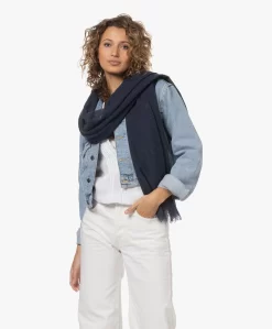 Lasalle Cashmere Pasmina Sjaal - Navy -Kleding Series Winkel 230301 e90d71d8 8c9f 4f14 b0b5 5929c332011b scaled