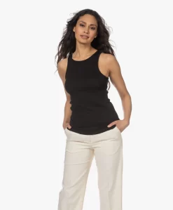 By Malene Birger Amani Rib Tanktop - Zwart -Kleding Series Winkel 230313 3eb3b6fb 1fe7 42f5 97bb a81e52c45a5c scaled