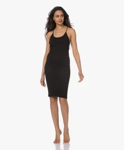 Humanoid Hadewych Jersey Spaghetti Jurk - Zwart -Kleding Series Winkel 230321 91ab5012 c1e2 4363 a9a1 de1a22503bf2 scaled