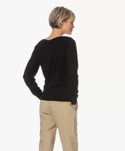 Repeat Biologisch Cashmere Boothals Trui - Zwart -Kleding Series Winkel 230322 4d612820 9507 4549 ac76 cb250b132969 scaled