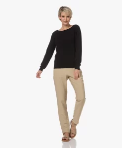 Repeat Biologisch Cashmere Boothals Trui - Zwart -Kleding Series Winkel 230322 c60a5187 0bb5 4692 951e 8f2052497edc scaled