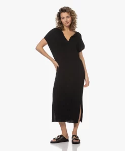Resort Finest Rib Gebreide Katoenen Midi Jurk - Zwart -Kleding Series Winkel 230329 02214b88 e02a 4726 a255 1a54ed203e92 scaled