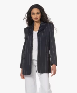 Filippa K Merinowollen Krijtstreep Blazer - Navy/Wit 20 Filippa K Merinowollen Krijtstreep Blazer - Navy/Wit -Kleding Series Winkel 230404 629a07a3 b93d 42a4 bdf2 a5a86d40972b scaled
