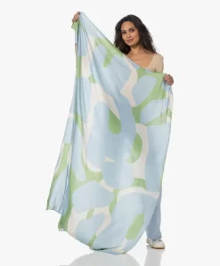 Viveh Bauxite Viscose Print Sjaal/Omslagdoek - Blauw/Groen -Kleding Series Winkel 230407 0fe8c526 64de 443e 8c89 9bfb3164600c scaled