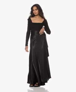 Viveh Mica Satijnen Maxi Wikkelrok - Zwart 25 Viveh Mica Satijnen Maxi Wikkelrok - Zwart -Kleding Series Winkel 230407 ec8c2d97 2b2e 4047 9e00 4f3f45ed0941 scaled