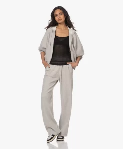 American Vintage Givston Bio Katoenen Sweatpants - Grijs Mêlee 21 American Vintage Givston Bio Katoenen Sweatpants - Grijs Mêlee -Kleding Series Winkel 230411 6b499f72 d2e6 4283 9df8 43bd95fa7d83 scaled