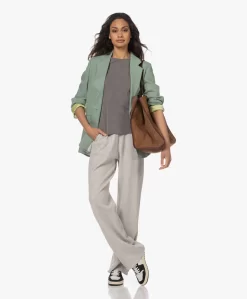 American Vintage Givston Bio Katoenen Sweatpants - Grijs Mêlee 24 American Vintage Givston Bio Katoenen Sweatpants - Grijs Mêlee -Kleding Series Winkel 230411 b61ee832 68e7 432e 9f06 f367f636d02c scaled