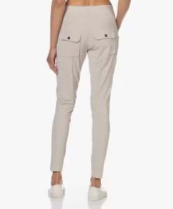 Woman By Earn Erin Tech Jersey Broek - Zand -Kleding Series Winkel 230411 cbfa481a 13af 4b54 b42d d5ed407e8d67 scaled