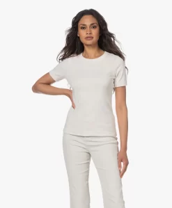 Viveh Esme Interlock Jersey T-Shirt - Coconut Milk 15 Viveh Esme Interlock Jersey T-Shirt - Coconut Milk -Kleding Series Winkel 230412 0b18d93c db67 4254 90eb f71187345b16 scaled