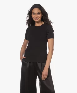 Viveh Esme Interlock Jersey T-Shirt - Zwart -Kleding Series Winkel 230412 ab34ddc3 0969 404f a8b8 7b88390ab8e1 scaled