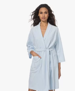 Hanro Terry Jersey Badstof Badjas - Misty Blue -Kleding Series Winkel 230417 49eadc3e d463 4007 9e1f 04fad078630a scaled