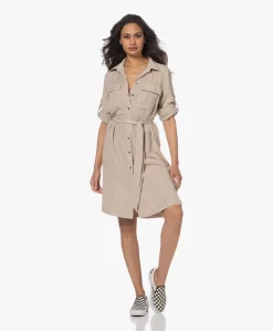 Plein Publique La Chris Tencel Blousejurk - Light Sand -Kleding Series Winkel 230418 36060e5b c69c 4736 bbba 87fa12dd2174 scaled