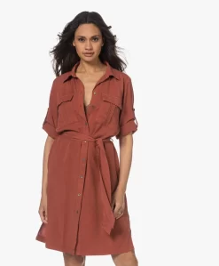 Plein Publique La Chris Tencel Blousejurk - Burned Red -Kleding Series Winkel 230418 a4b4e2d4 c1e5 40fe 9828 617807e9e5c1 scaled