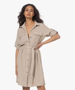 Plein Publique La Chris Tencel Blousejurk - Light Sand -Kleding Series Winkel 230418 ce2b09cd abc7 403e b72d 1af72384f821 scaled