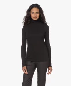 Vince Essential Pima Katoenen Colshirt - Zwart -Kleding Series Winkel 230424 021059f4 5818 4ca7 a989 6675ceb1bc87 scaled