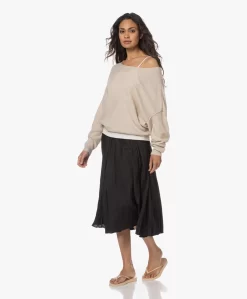 Joseph Sully Habotai Zijden Crinkle Midi Rok - Zwart -Kleding Series Winkel 230424 5fbf11c1 fc71 4fb0 8352 40cd58aa47b5 scaled