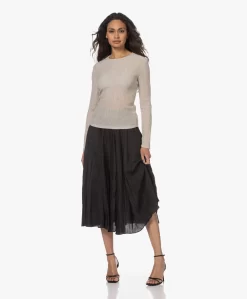 Joseph Sully Habotai Zijden Crinkle Midi Rok - Zwart -Kleding Series Winkel 230424 c3b57fca 4f79 4662 8406 6498efaa86e5 scaled