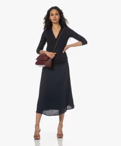 Lasalle Viscose Crêpe A-Lijn Midi Rok - Navy -Kleding Series Winkel 230425 25973782 42a7 45a4 9f34 67e1e051fae4 scaled