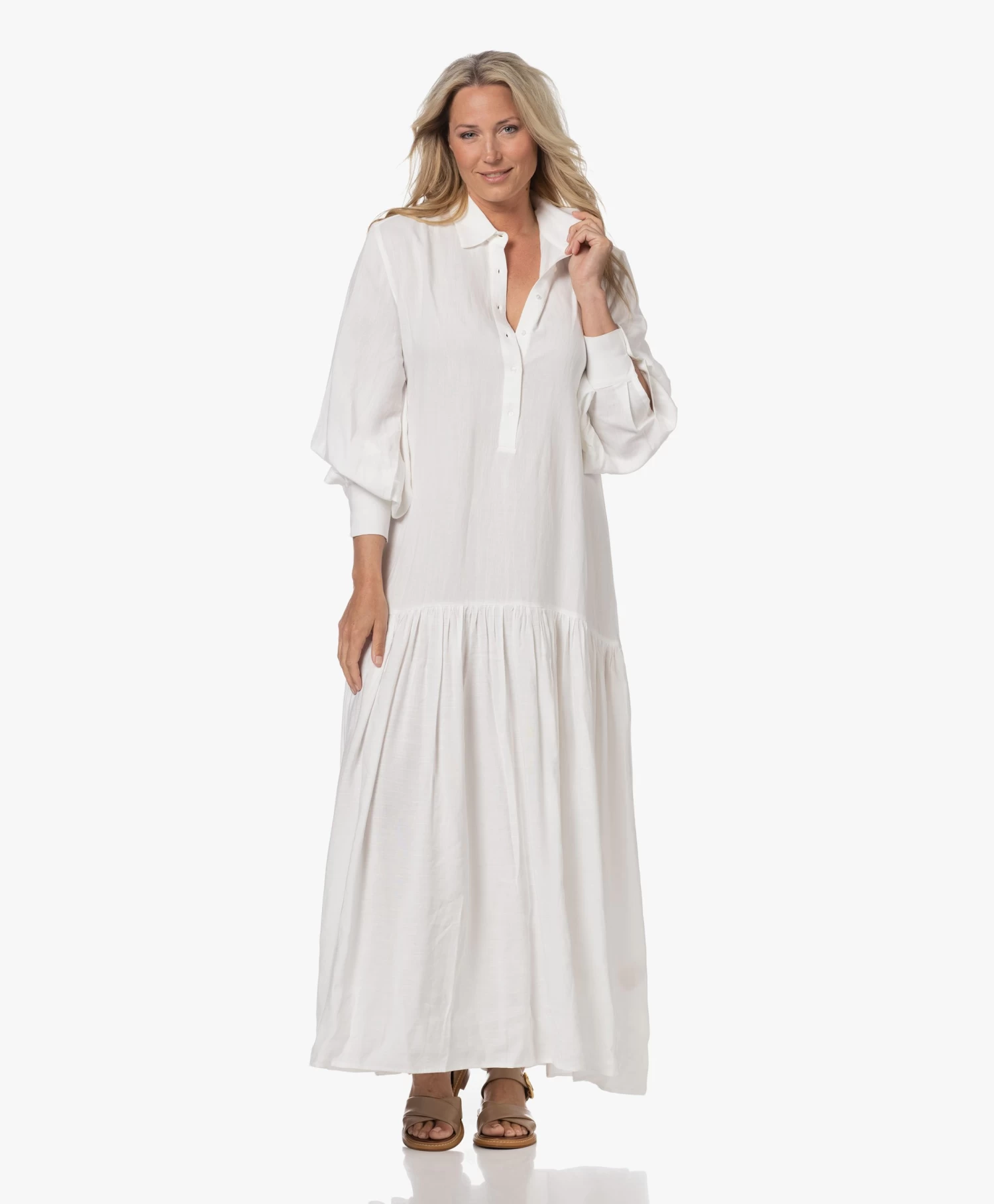 Viveh Selenite Viscose-Linnen Maxi Jurk - Coconut Milk 1 Viveh Selenite Viscose-Linnen Maxi Jurk - Coconut Milk