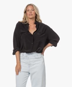By Malene Birger Derris Biologisch Zijden Overhemdblouse - Zwart 20 By Malene Birger Derris Biologisch Zijden Overhemdblouse - Zwart -Kleding Series Winkel 230502 99638afa 943c 493b b9c6 43114f90be1e