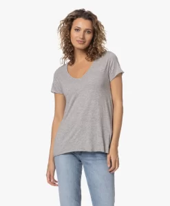 American Vintage Jacksonville V-Hals T-Shirt - Grijs Mêlee 24 American Vintage Jacksonville V-Hals T-Shirt - Grijs Mêlee -Kleding Series Winkel 230508 5fe6fac0 a844 4cc6 856f 4ac972fd9791 scaled