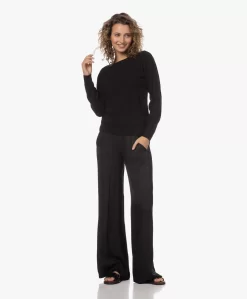 Repeat Biologisch Cashmere Boothals Trui - Zwart -Kleding Series Winkel 230508 c7aa19ed 9fd3 4aa2 9c94 ca1f5feb4ac5 scaled