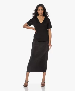 By Malene Birger Velmas Plissé Midi Rok - Zwart -Kleding Series Winkel 230517 eadeab25 4d60 4c74 ada3 65ab044cc412 scaled