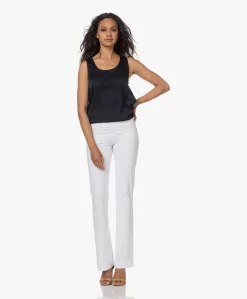 Repeat Mouwloze Stretch-Zijden Top - Navy -Kleding Series Winkel 230524 eb84630b 4f90 47d1 88df 6ece719fc318 scaled