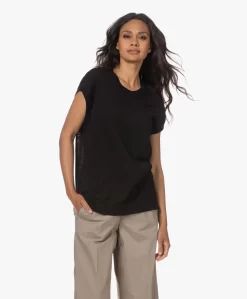 Closed Mouwloos Gebreid Linnenmix T-Shirt - Zwart -Kleding Series Winkel 230525 3618afa7 3101 46d5 be7c aa0f13b7e179 scaled