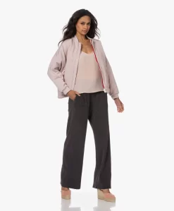 Equipment Layla Zijden Camisole - French Nude -Kleding Series Winkel 230525 549a7b11 95d0 40c6 8205 963f47fbe573 scaled