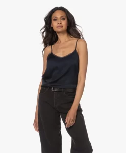 Repeat Zijden Top Met Kant - Navy -Kleding Series Winkel 230525 ab7937d5 1275 49af 94a4 695f4d49ef89 scaled