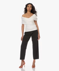 Viveh Giada Reversible Off-Shoulder T-Shirt - Coconut Milk -Kleding Series Winkel 230525 c1442566 a552 4c88 978a 29ddcd6d82e5 scaled