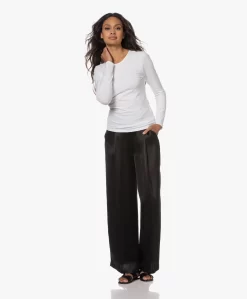 Filippa K Cotton Stretch Longsleeve - Wit -Kleding Series Winkel 230525 fed57fc9 ad61 4602 84f5 4ce9f0be632c scaled