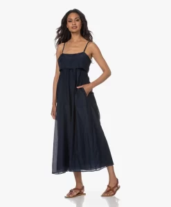 Xírena Skyla Katoen-Zijde Voile Jurk - Navy -Kleding Series Winkel 230530 55f1b63a 1ebe 4c3f 9554 86ff72939fb8 scaled