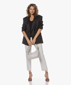 Repeat Stretch Katoenen V-Hals T-Shirt - Zwart 20 Repeat Stretch Katoenen V-Hals T-Shirt - Zwart -Kleding Series Winkel 230601 6b0d16f2 e8e8 444e 88b6 2c259a0f1212